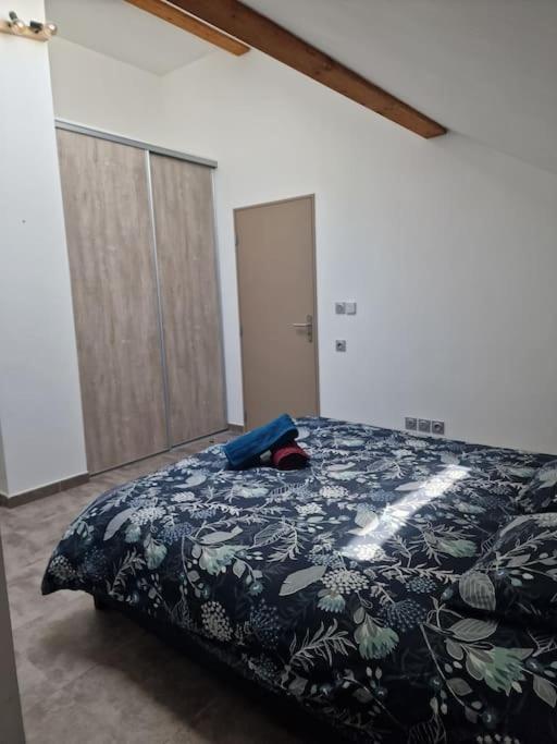 Superbe appartement T2 dans résidence neuve avec vue exceptionelle sur les montagnes, avec parking privatif.situé à proximité immédiate du centre ville de chorges. Exterior foto