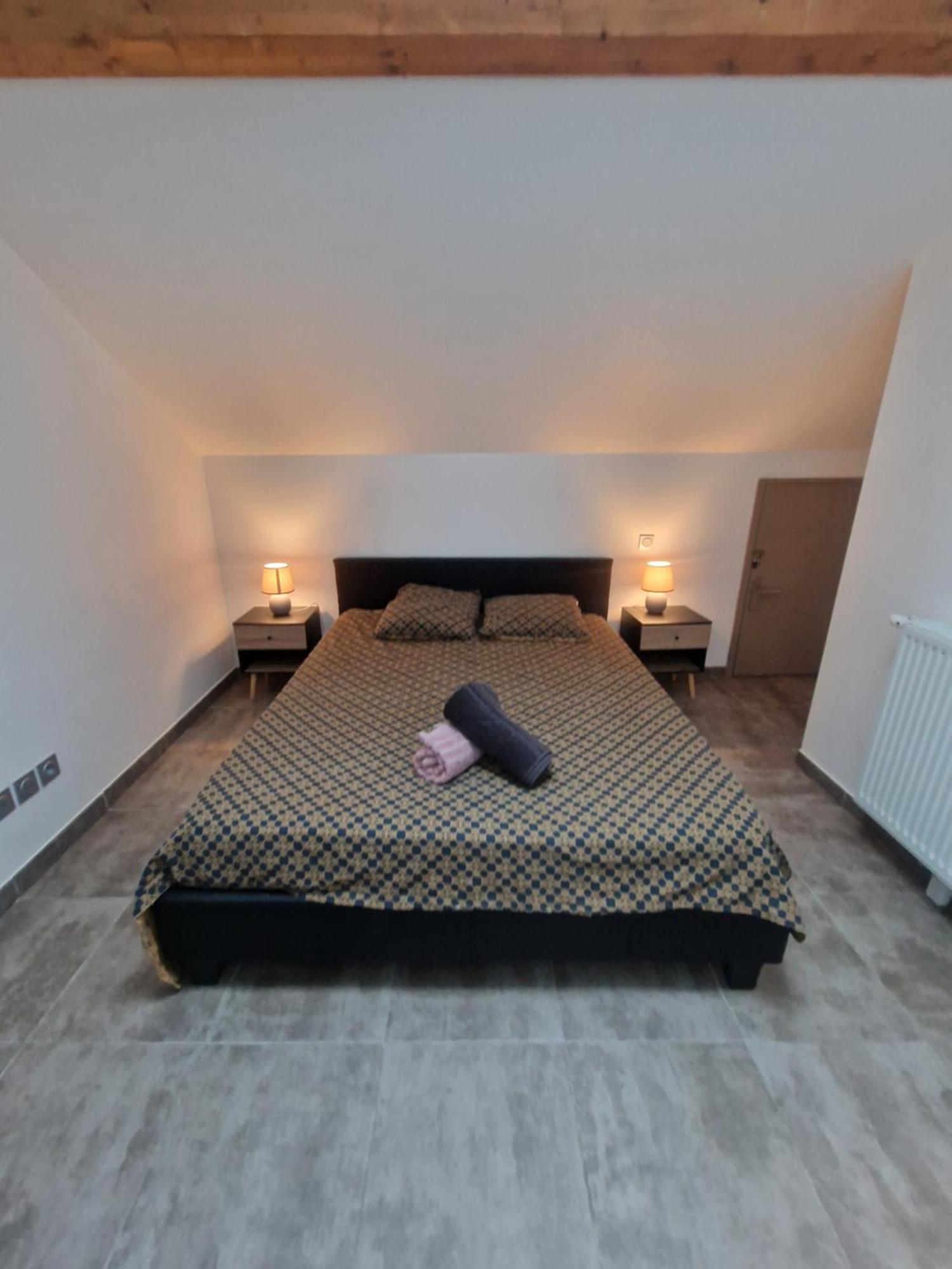 Superbe appartement T2 dans résidence neuve avec vue exceptionelle sur les montagnes, avec parking privatif.situé à proximité immédiate du centre ville de chorges. Exterior foto